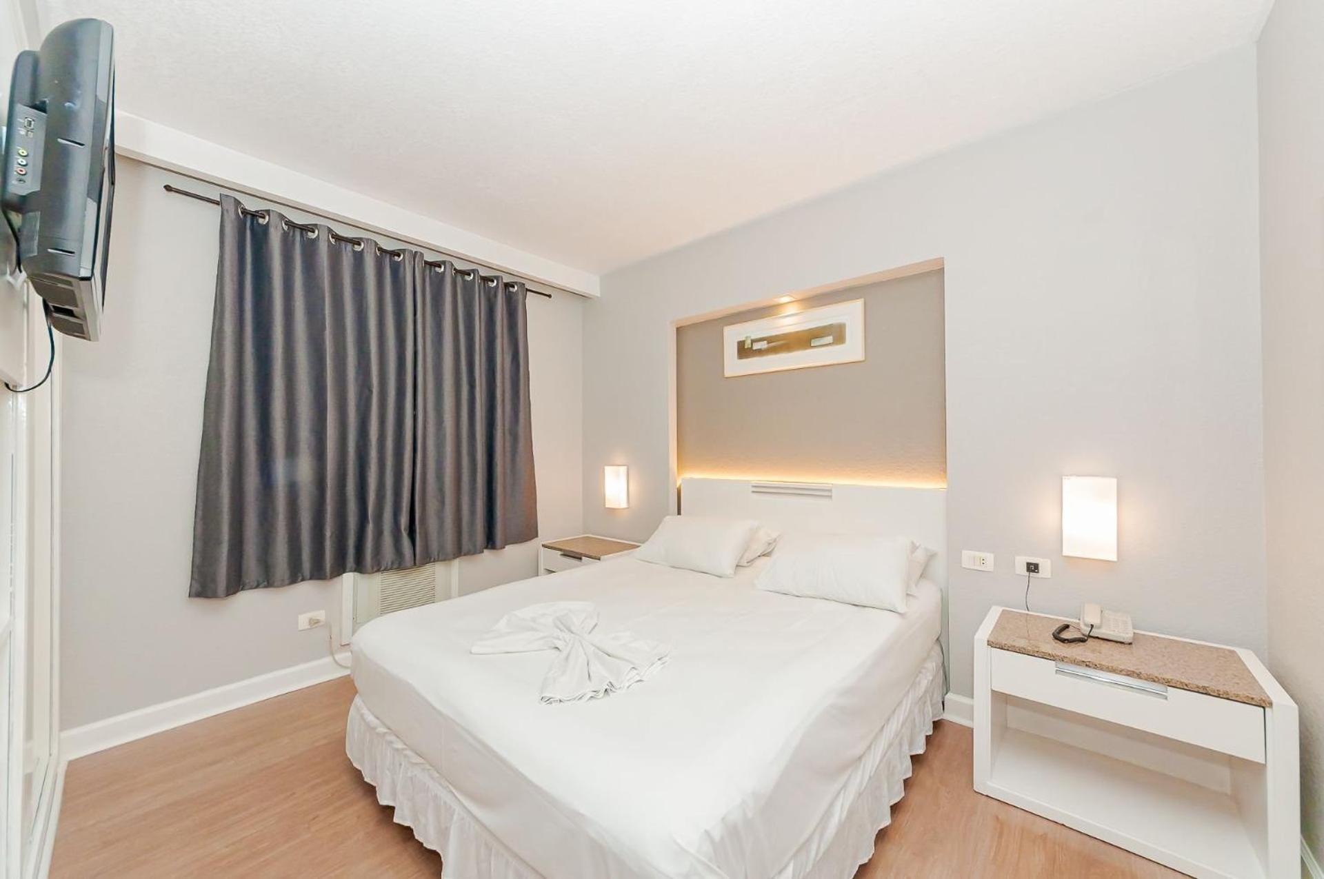 Apto-Flat Excelente Localizacao Centro-Batel - Somente Familiares Куритиба Екстериор снимка